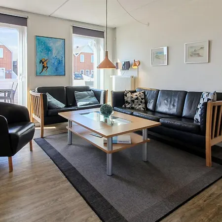 Apartment Mahena - 2-3km From The Sea By Interhome *