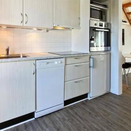 Apartment Mahena - 2-3km From The Sea By Interhome